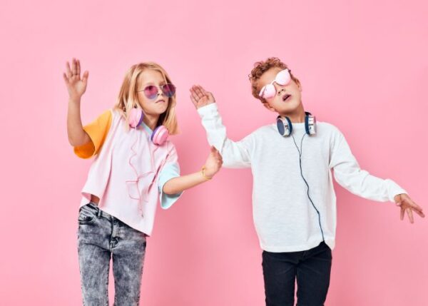 Kids Wear - Image 3